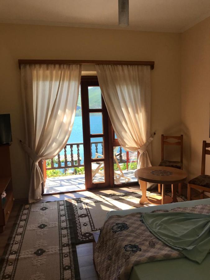 Guest House Lini Exterior foto