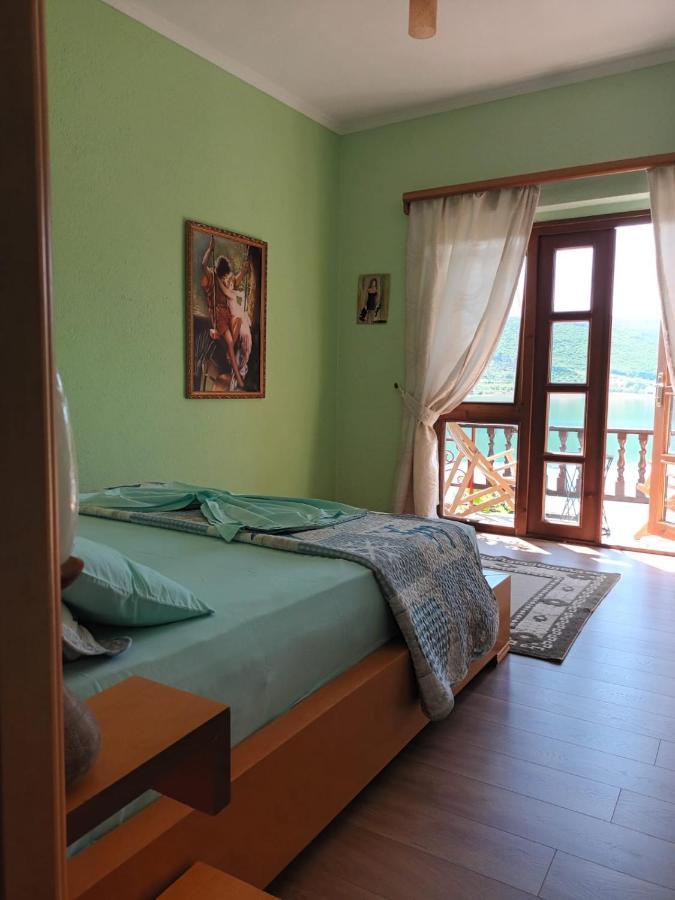 Guest House Lini Exterior foto