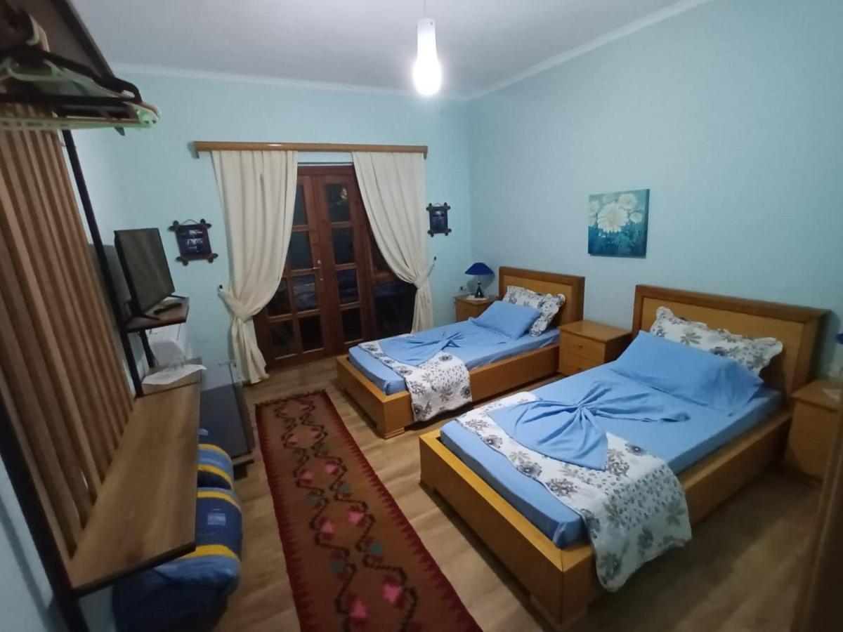 Guest House Lini Exterior foto