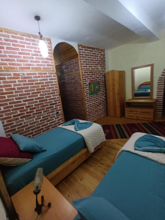 Guest House Lini Exterior foto