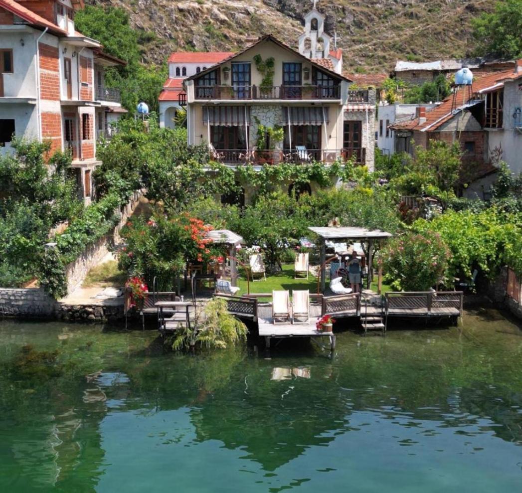 Guest House Lini Exterior foto