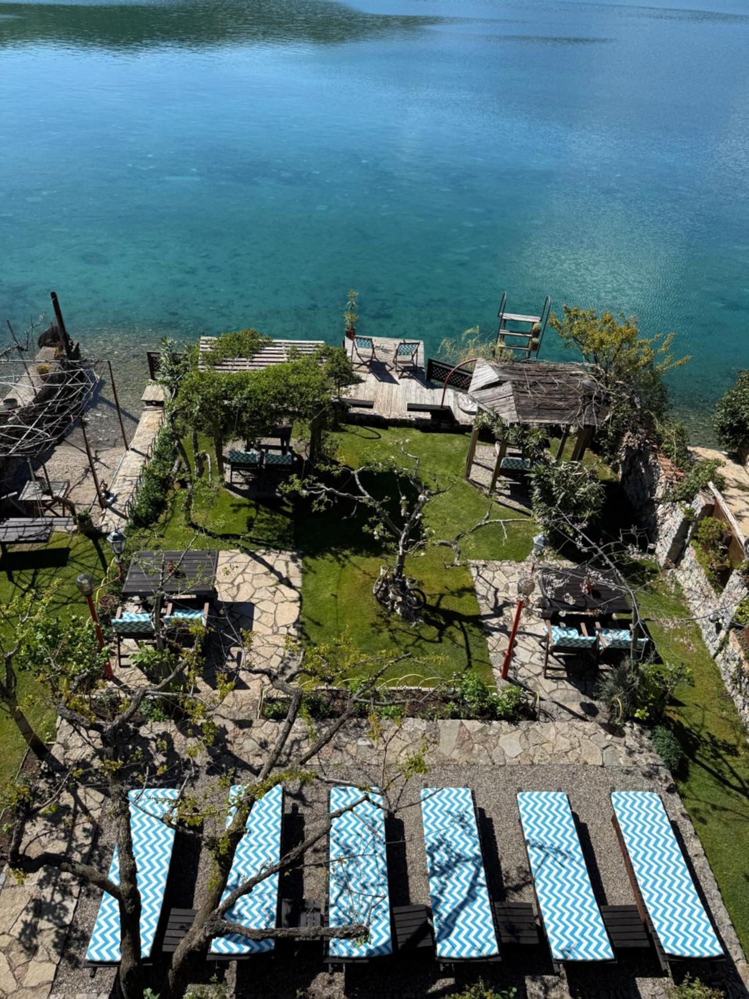 Guest House Lini Exterior foto